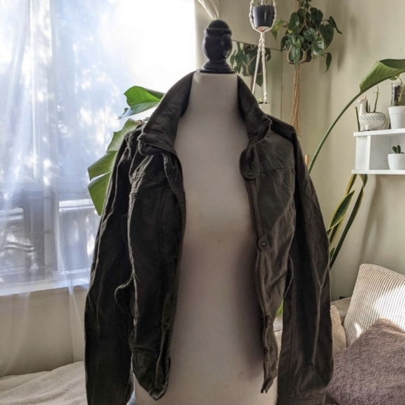 Ladies Small Jacket - Picture 1 of 5